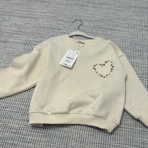 Zara Cream Kids Sweatshirt with Floral Heart